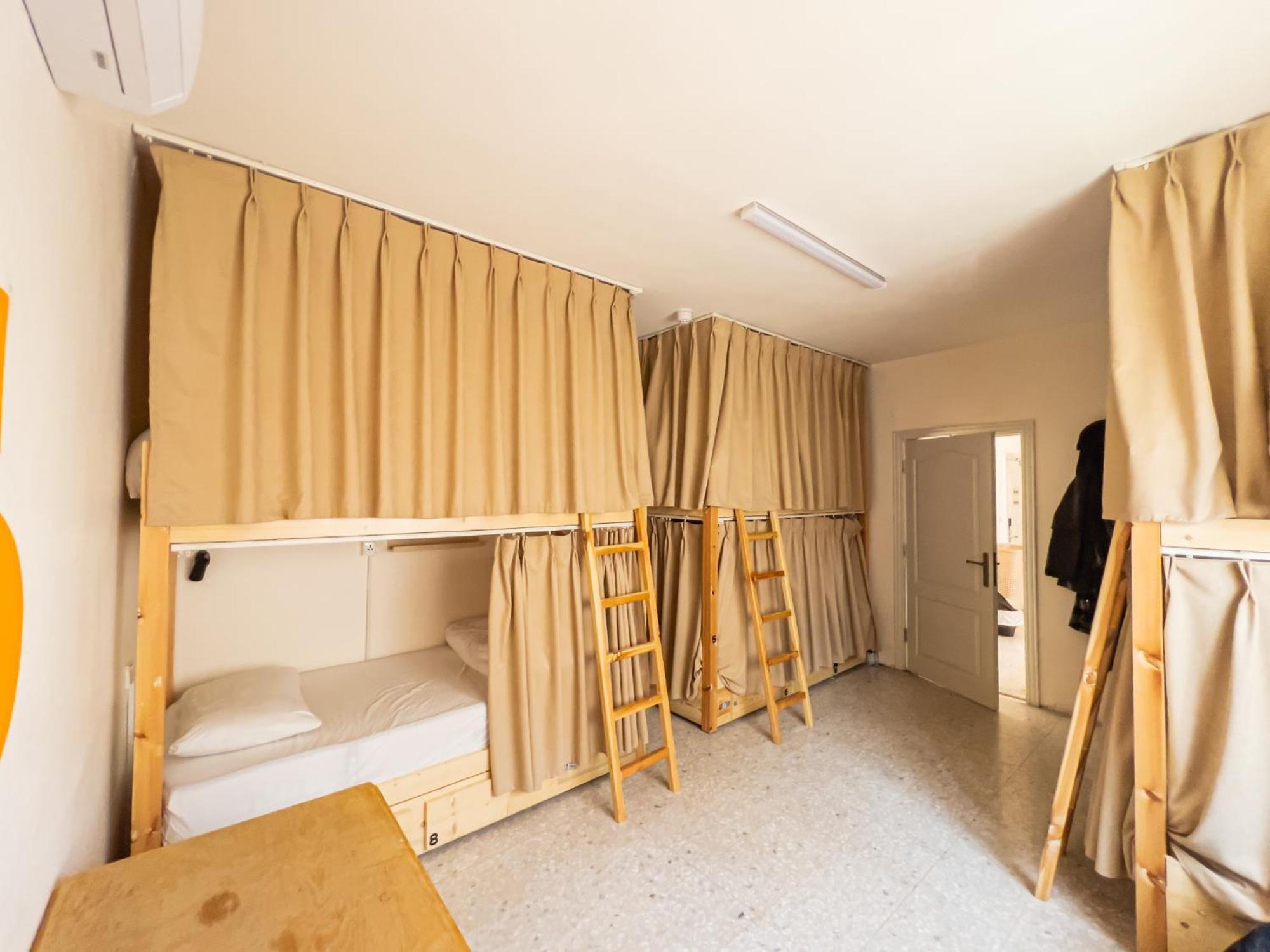 Battuta Hostel عمان الغرفة الصورة
